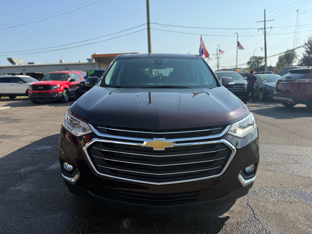 Used 2020 Chevrolet Traverse LT image 2