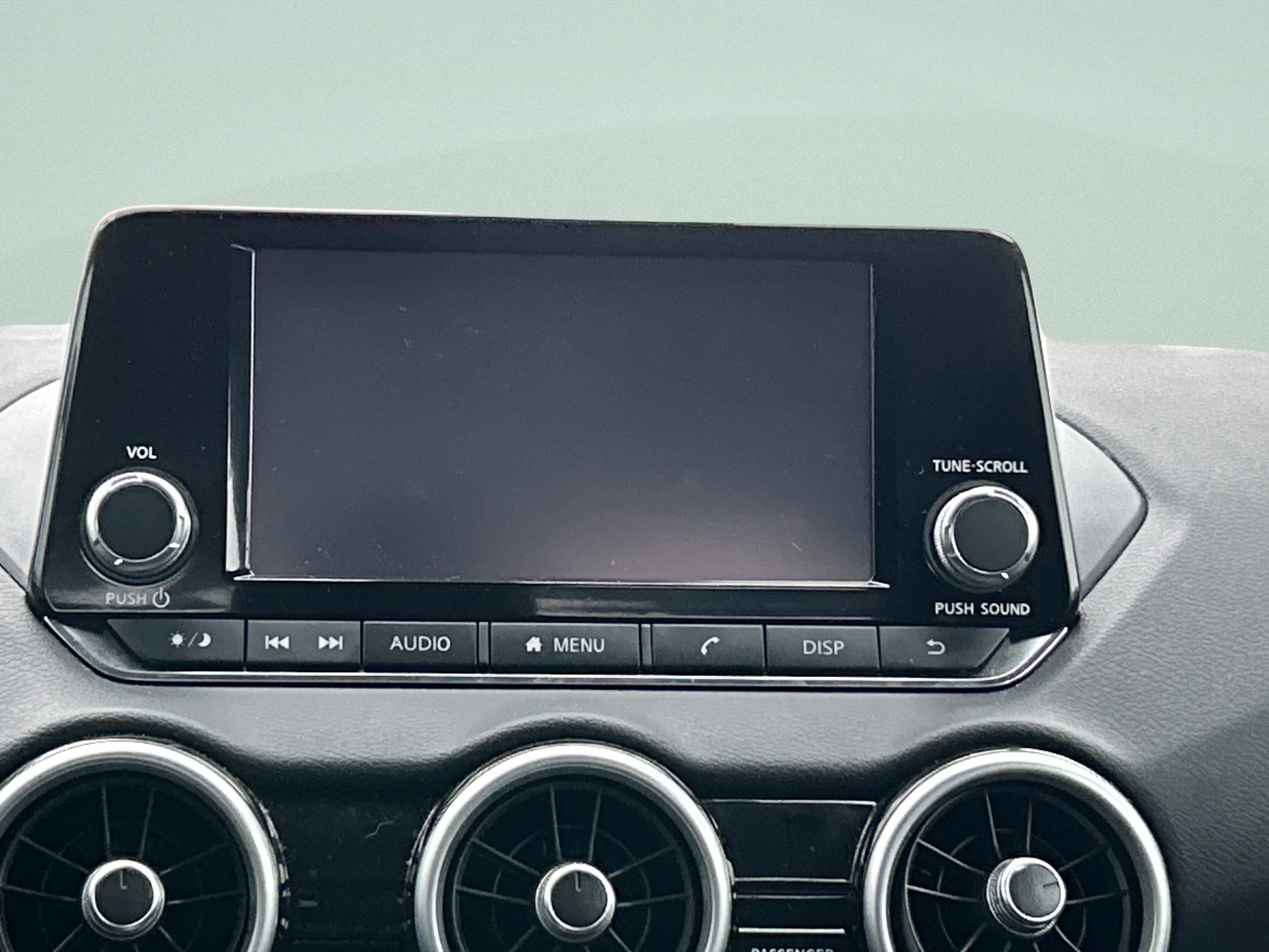 Used 2025 Nissan Sentra S image 17