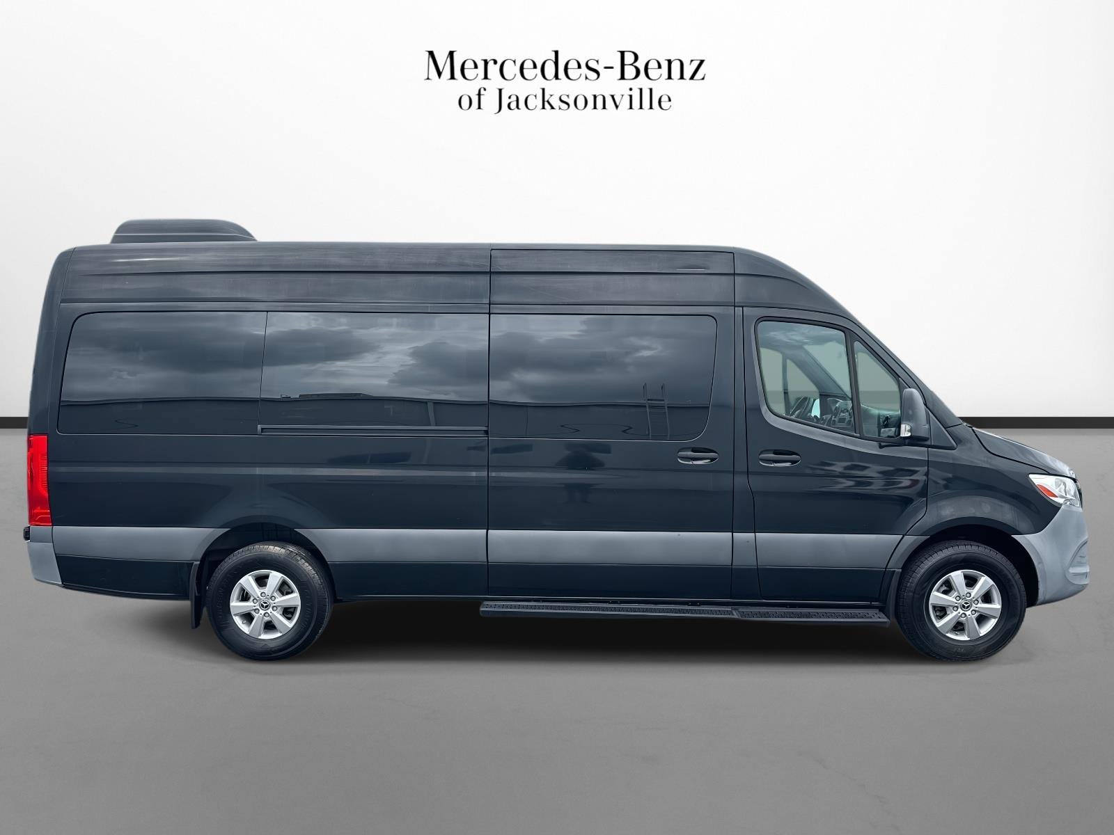 Used 2020 Mercedes-Benz Sprinter 2500 image 2