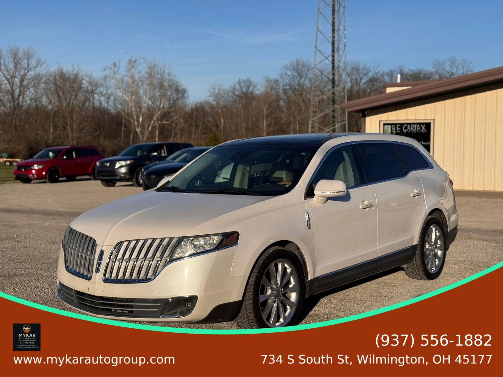 Used 2012 Lincoln MKT AWD image 1