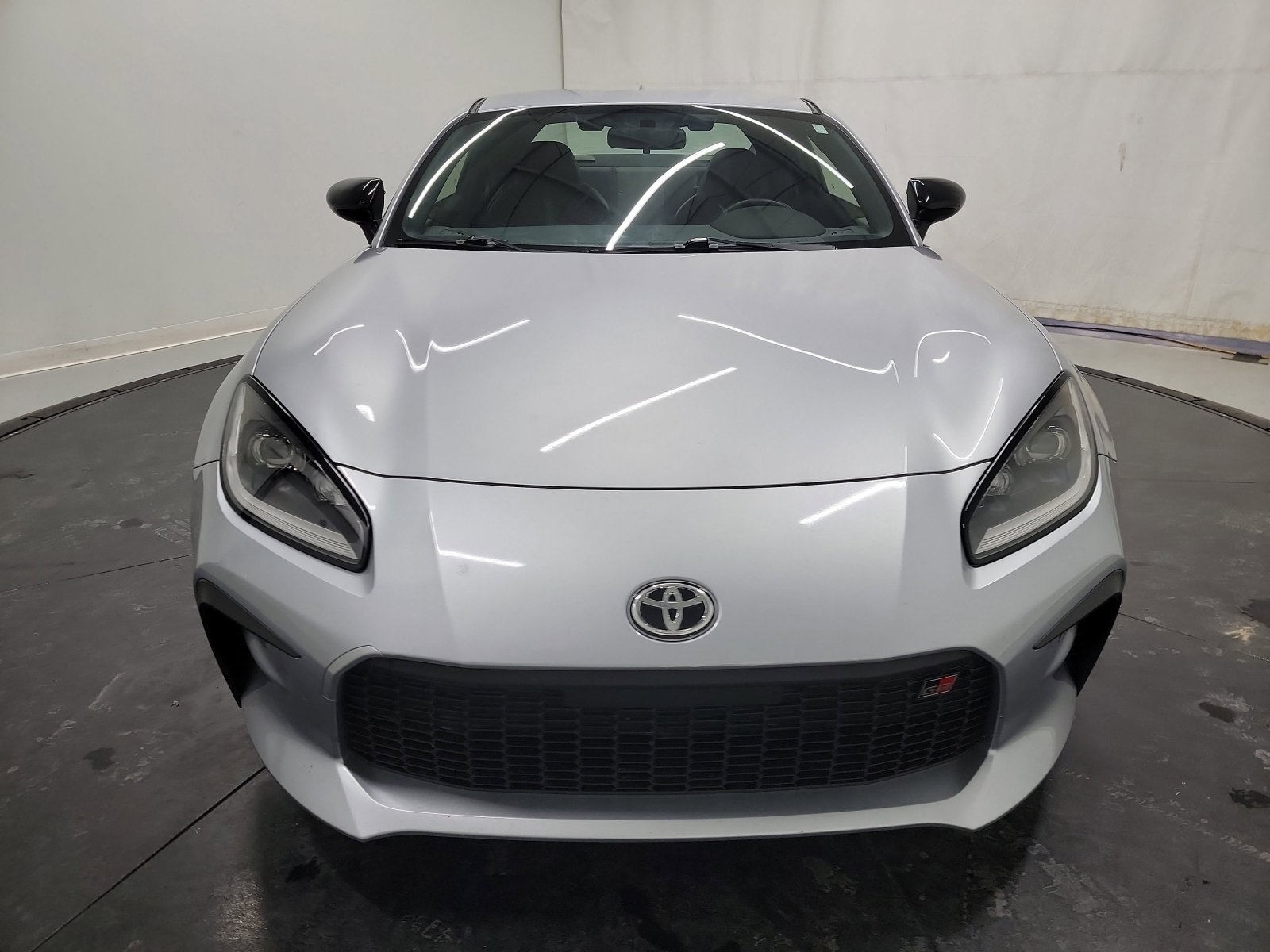 Used 2022 Toyota GR86 Premium image 2
