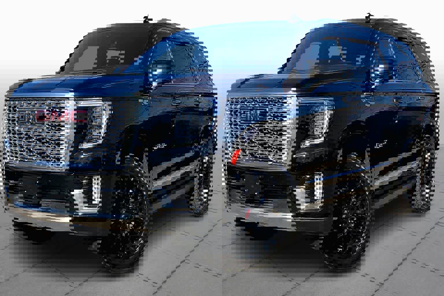 Used 2023 GMC Yukon Denali image 1