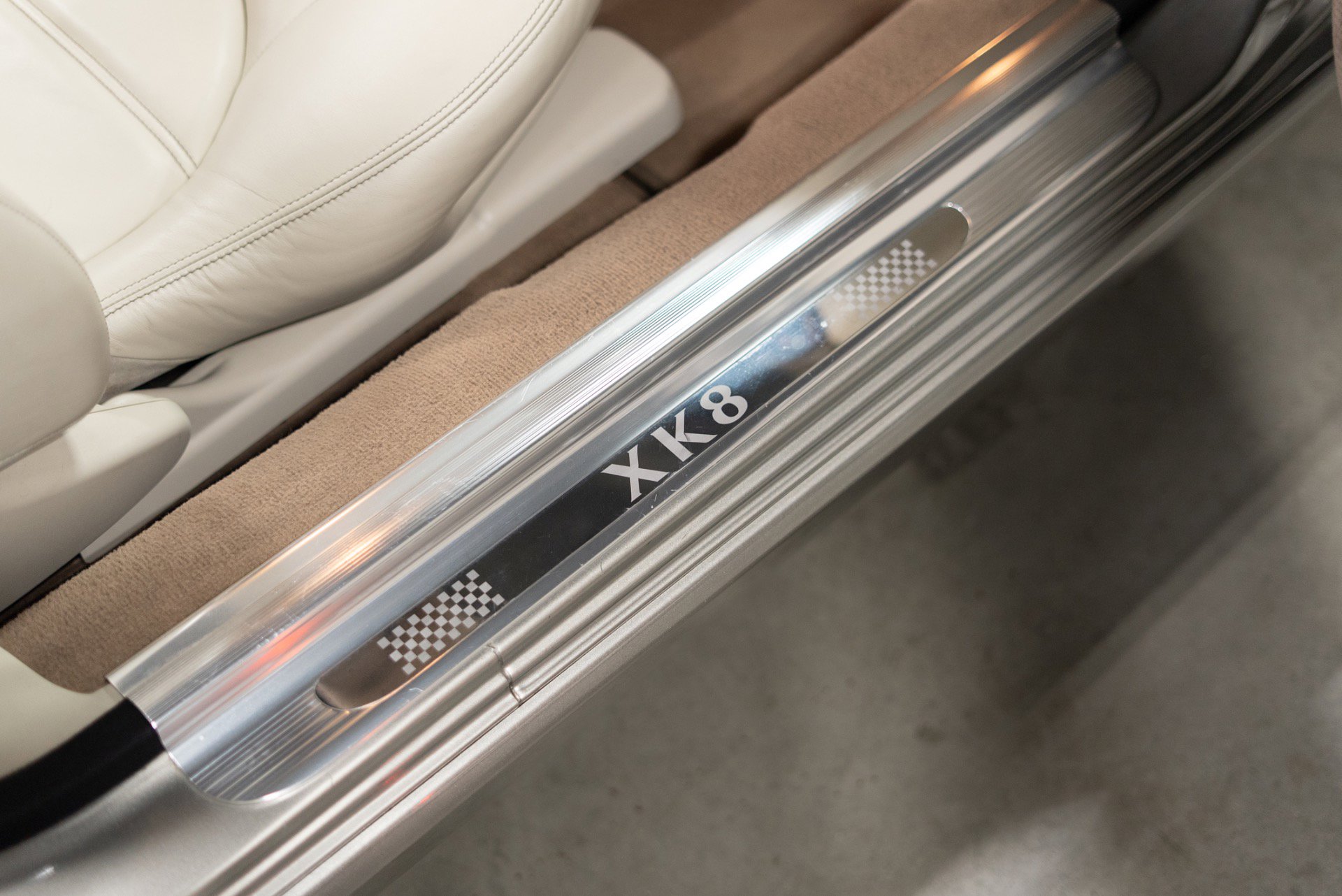 Used 2006 Jaguar XK8 Convertible image 47