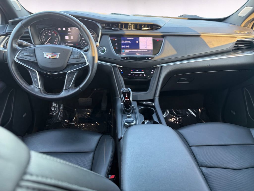 Used 2022 Cadillac XT5 Premium Luxury w/ Technology Package AWD/4WD image 10