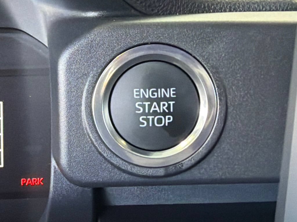 Certified 2026 Toyota 4Runner SR5 AWD/4WD image 27