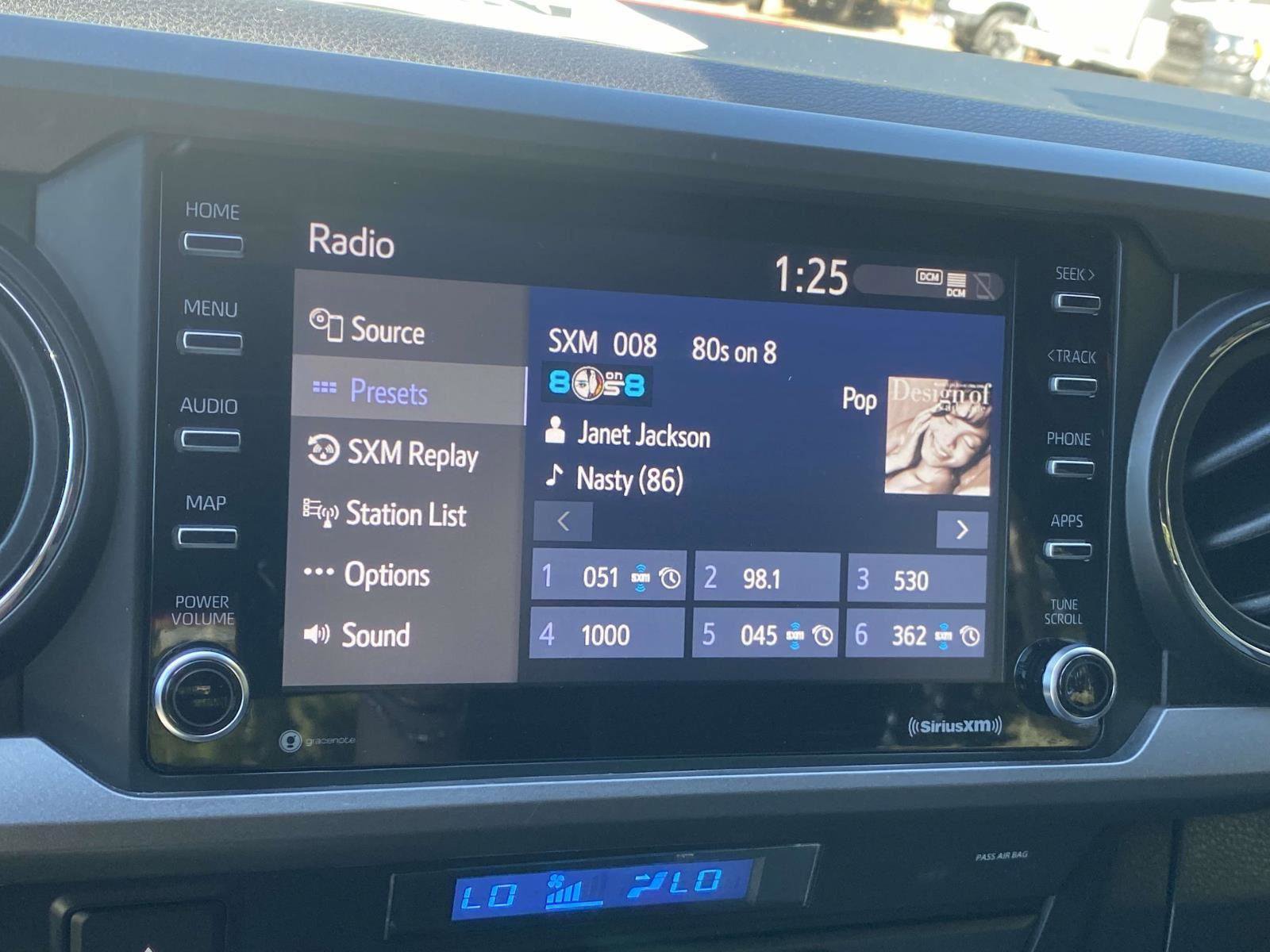 Used 2021 Toyota Tacoma TRD Sport image 11