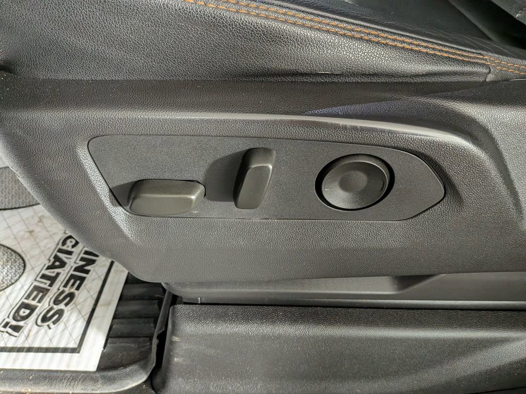 Certified 2024 GMC Sierra 1500 AT4 w/ Technology Package image 19