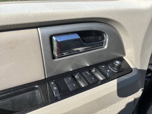 Used 2013 Ford Expedition Limited AWD/4WD image 9