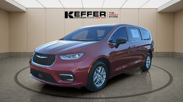 New 2026 Chrysler Pacifica Select