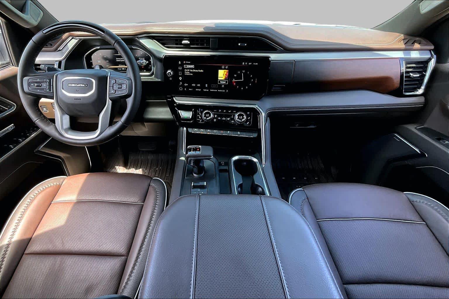 Used 2026 GMC Sierra 1500 Denali AWD/4WD image 16
