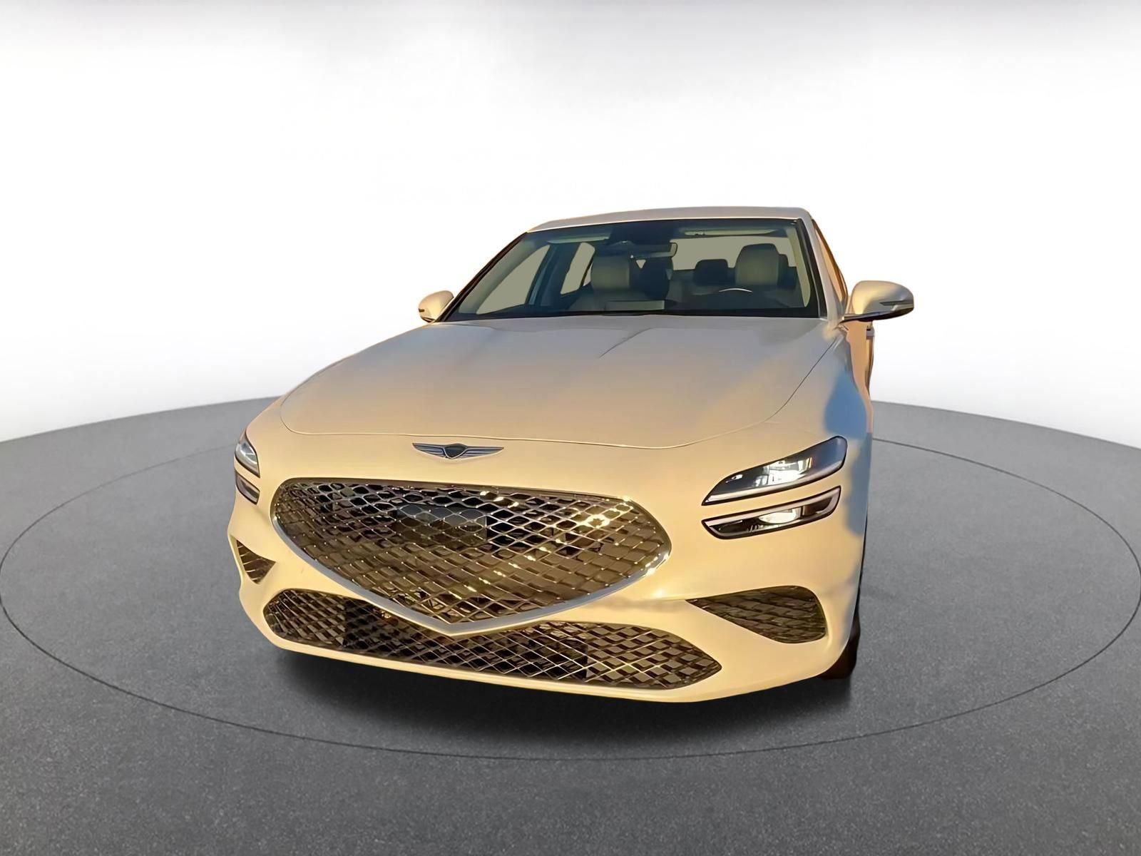 Used 2025 Genesis G70 2.5T image 8