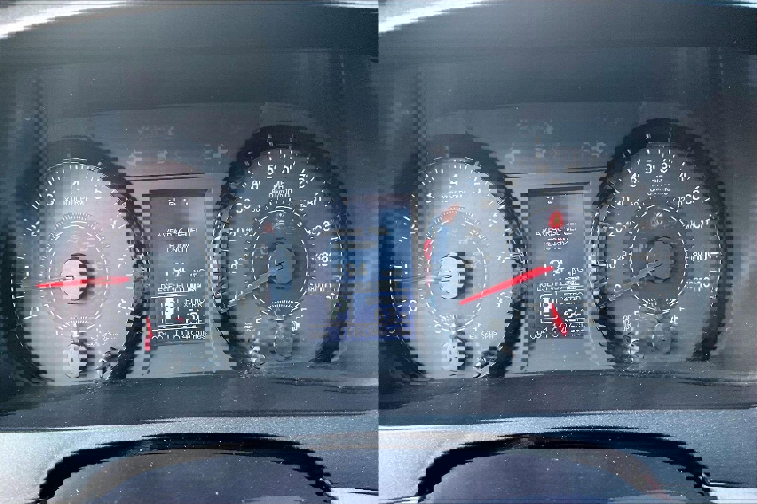 Used 2015 Toyota Sienna LE image 19