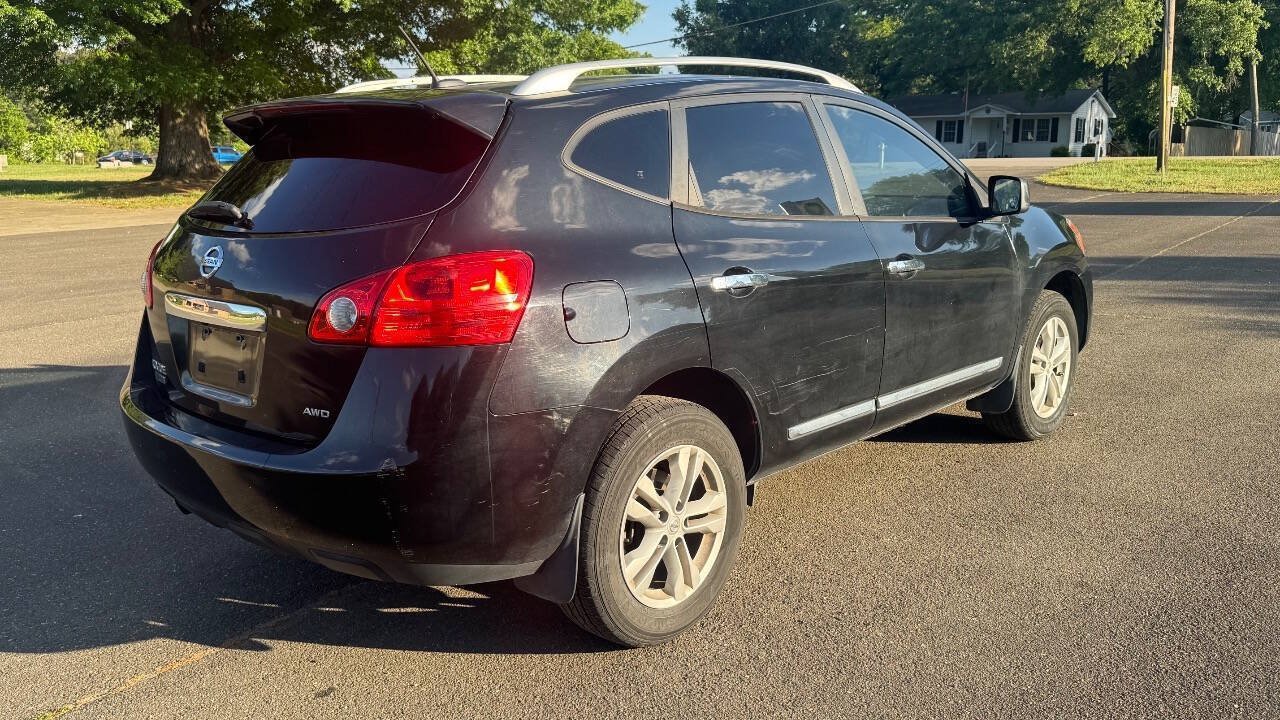 Used 2015 Nissan Rogue S w/ Convenience Package AWD/4WD image 9