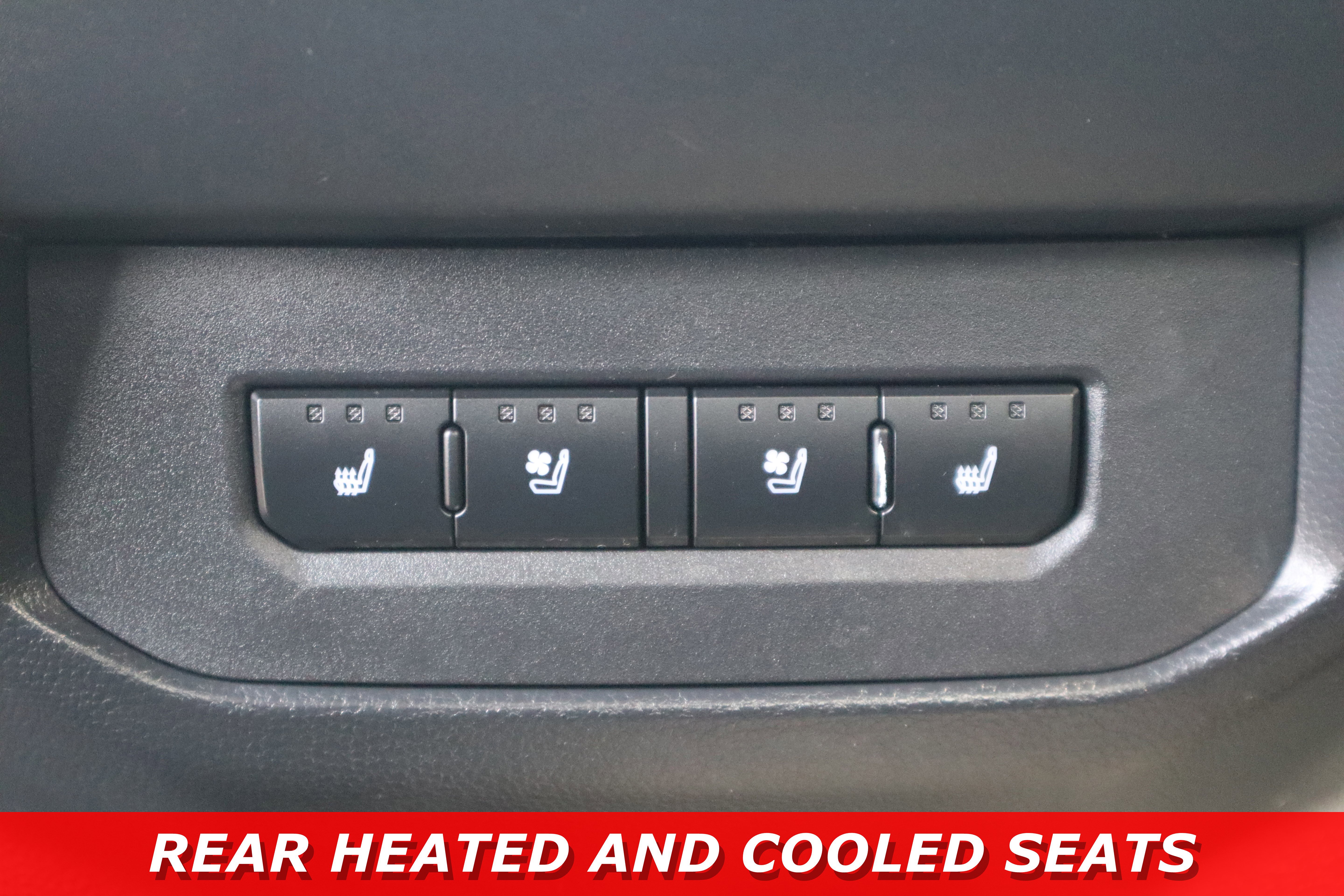 Used 2023 Toyota Tundra Platinum w/ Advanced Package image 27