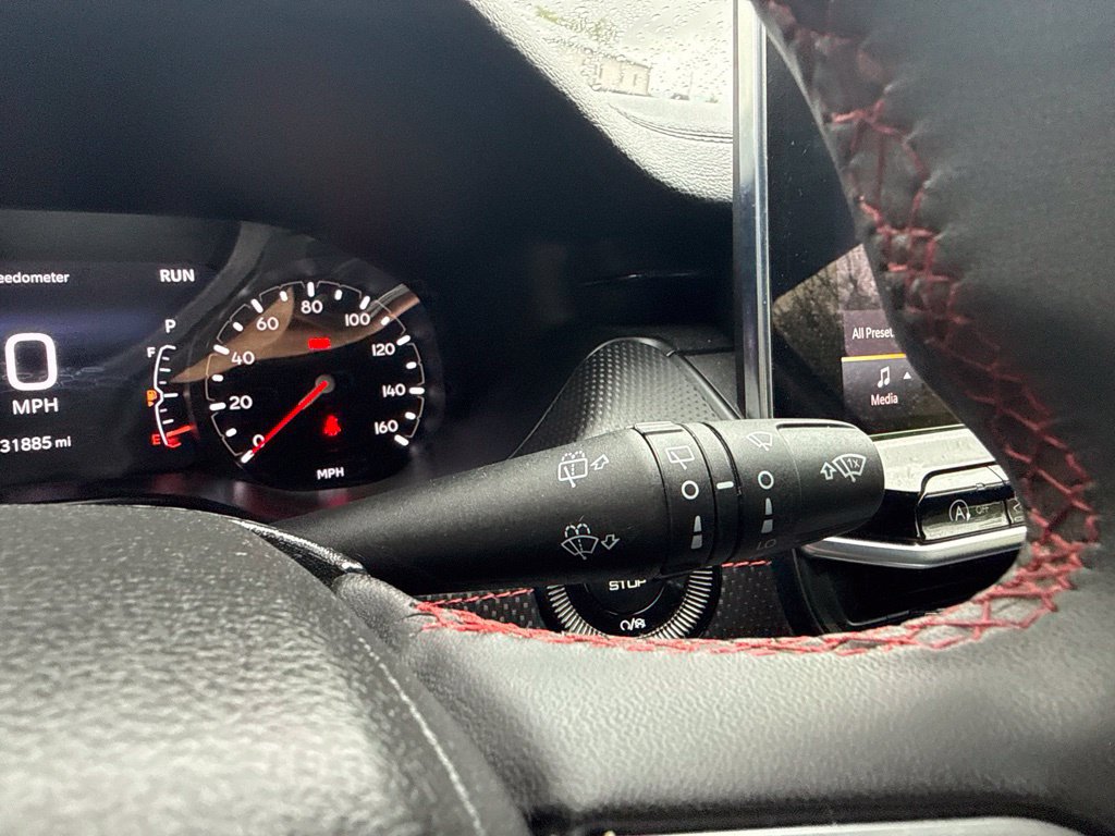 Used 2025 Jeep Compass Trailhawk AWD/4WD image 17