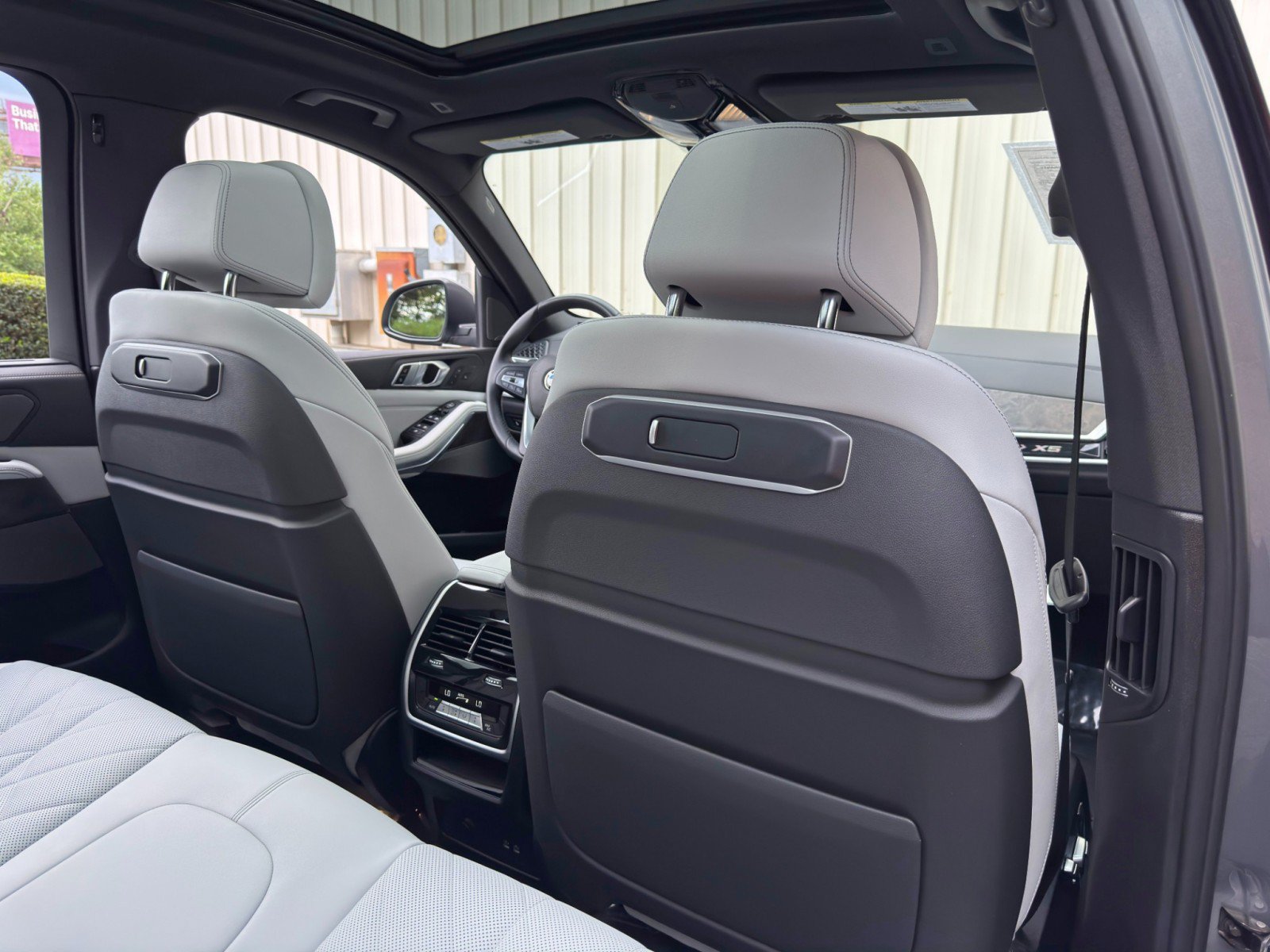 Used 2024 BMW X5 sDrive40i w/ Premium Package RWD image 41