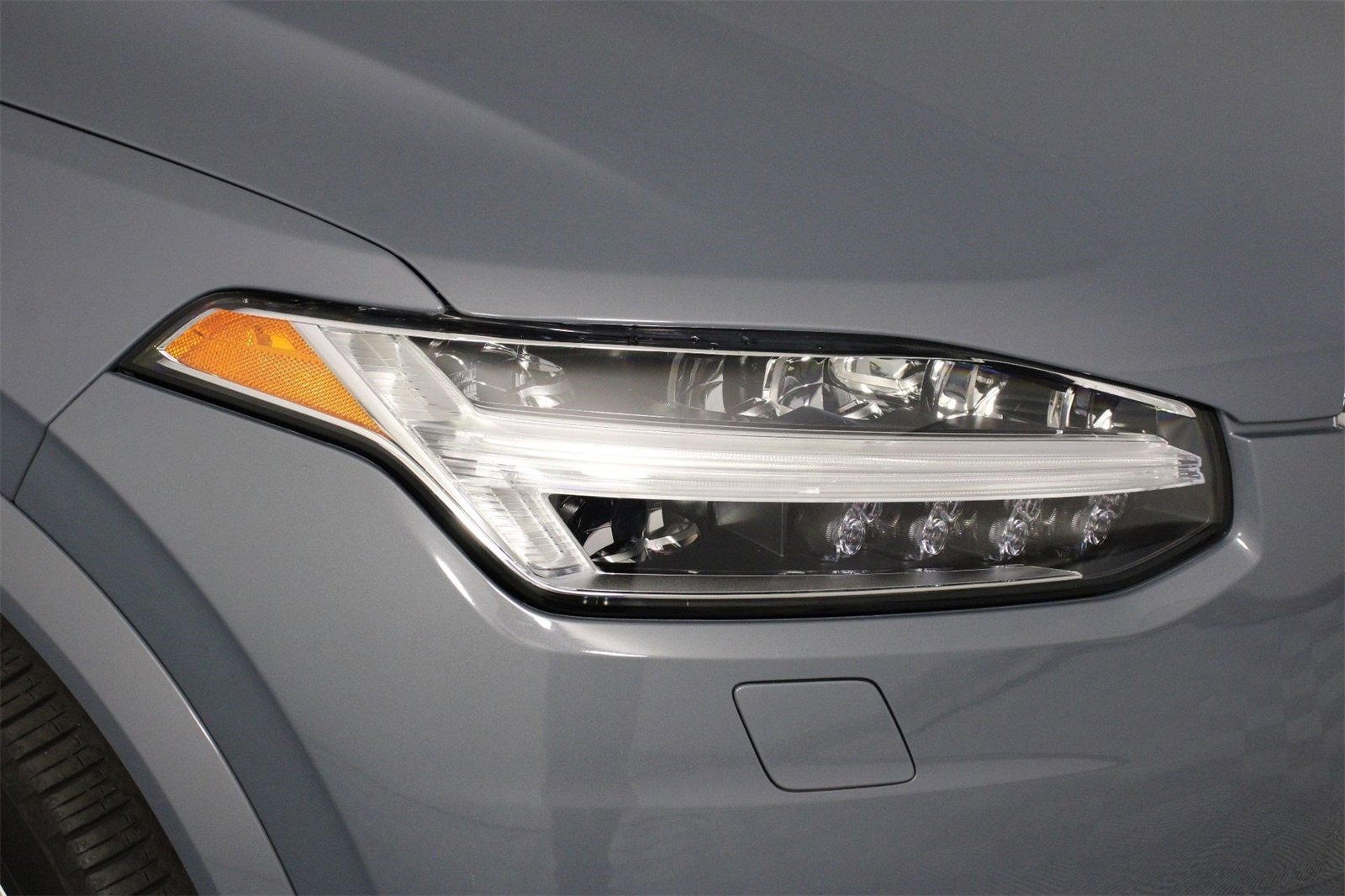 Certified 2023 Volvo XC90 B6 Plus w/ Protection Package Premier image 25