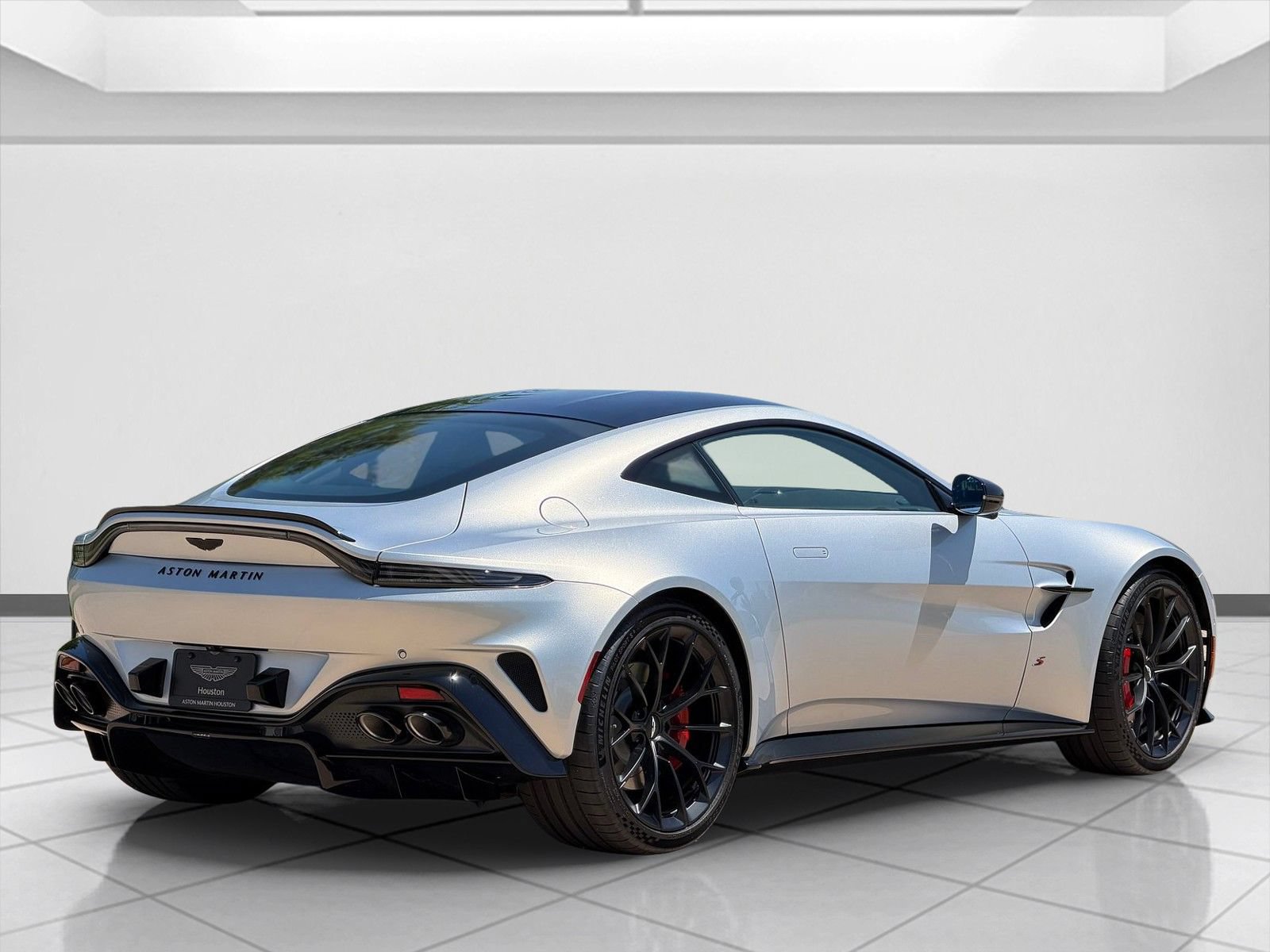 New 2026 Aston Martin V8 Vantage S RWD image 10