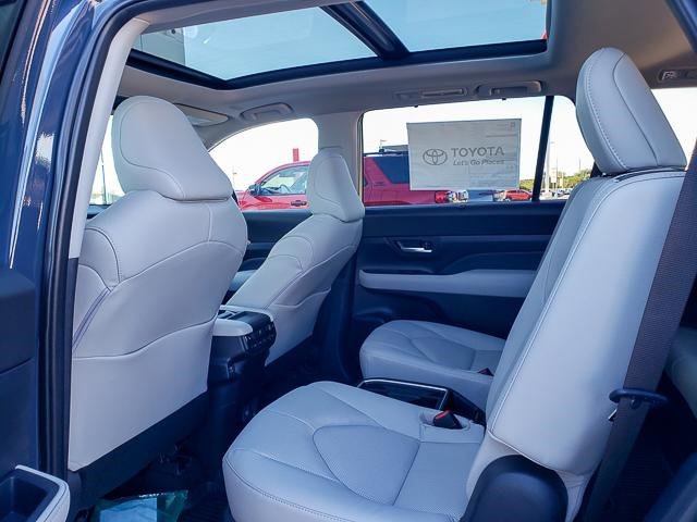 New 2026 Toyota Grand Highlander Limited image 18