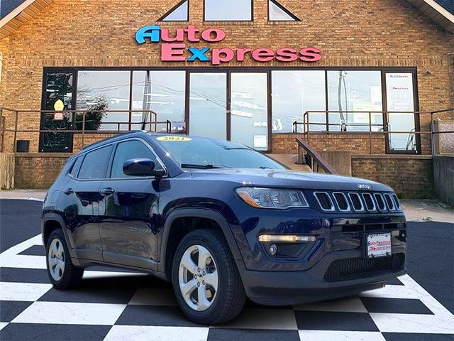 Used 2021 Jeep Compass Latitude w/ Convenience Group AWD/4WD image 1