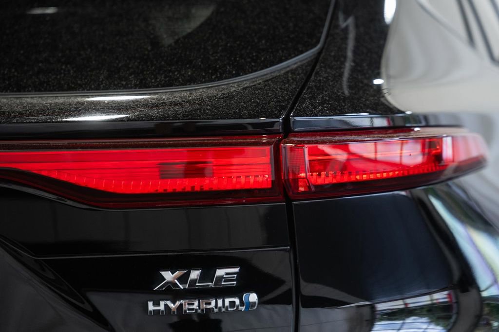 Used 2021 Toyota Venza XLE w/ Softex Package image 6