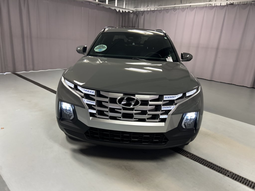 Used 2024 Hyundai Santa Cruz SEL w/ Activity Package FWD image 2