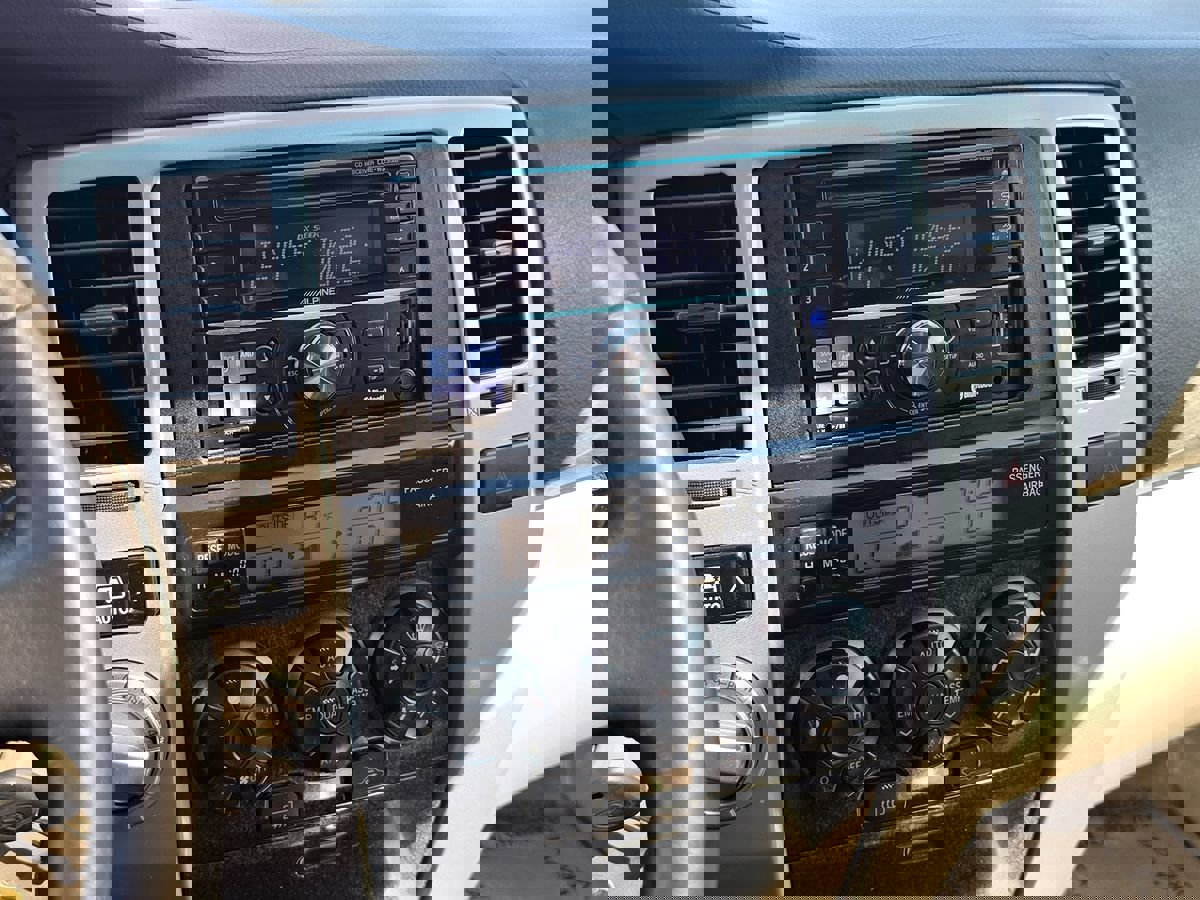 Used 2005 Toyota 4Runner Limited image 30