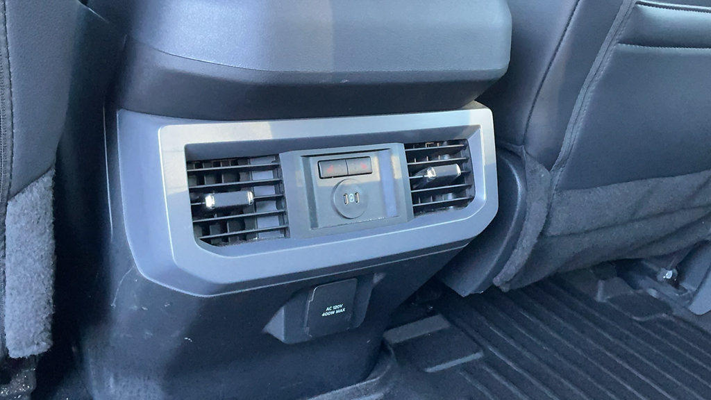 Used 2025 Ford F250 Lariat w/ Lariat Ultimate Package AWD/4WD image 21