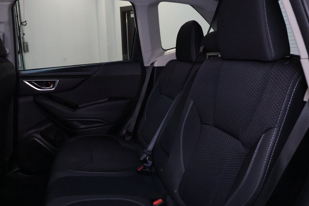 Used 2023 Subaru Forester Premium AWD/4WD image 17