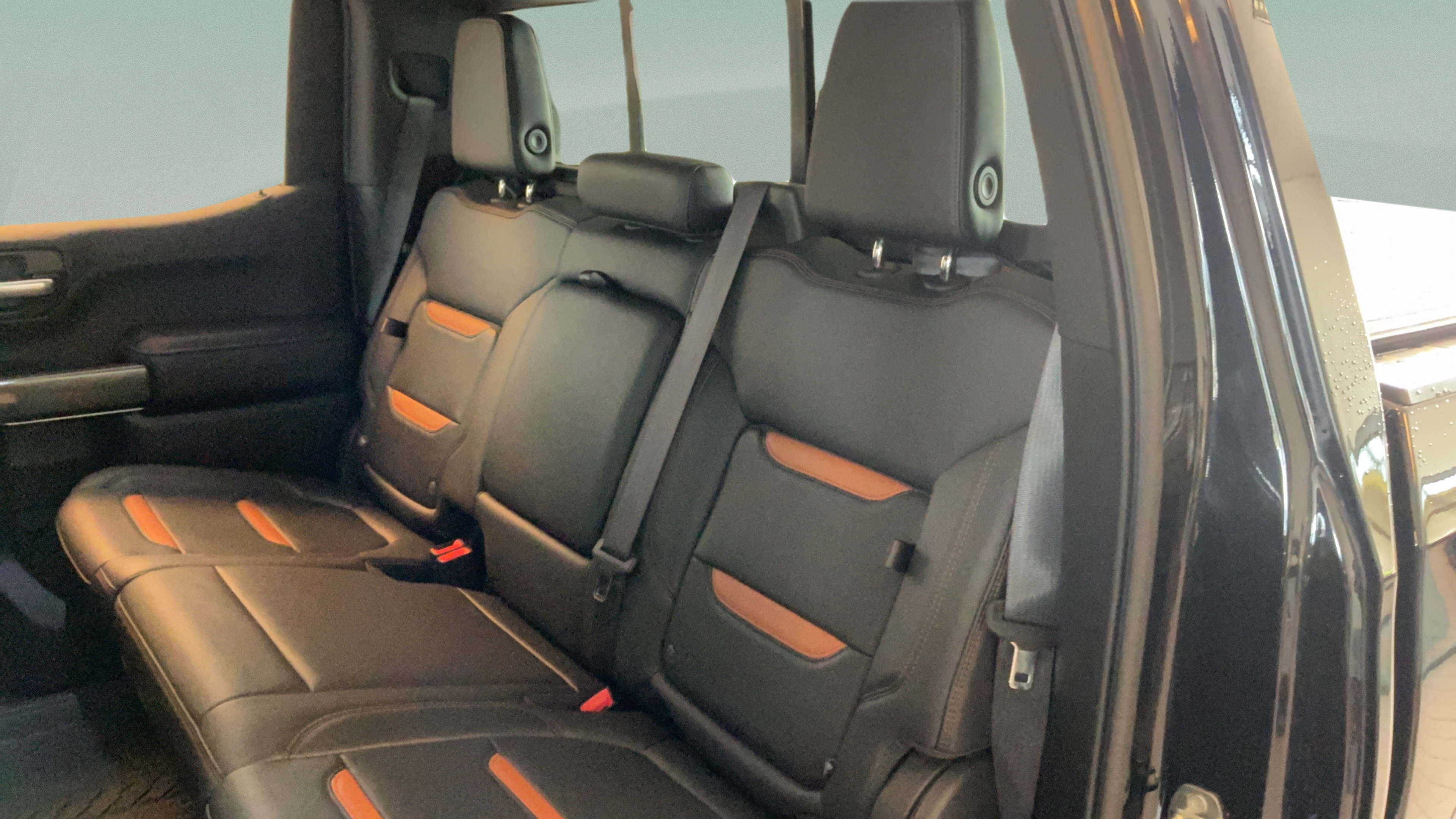 Used 2020 GMC Sierra 1500 AT4 w/ AT4 Premium Package AWD/4WD image 43