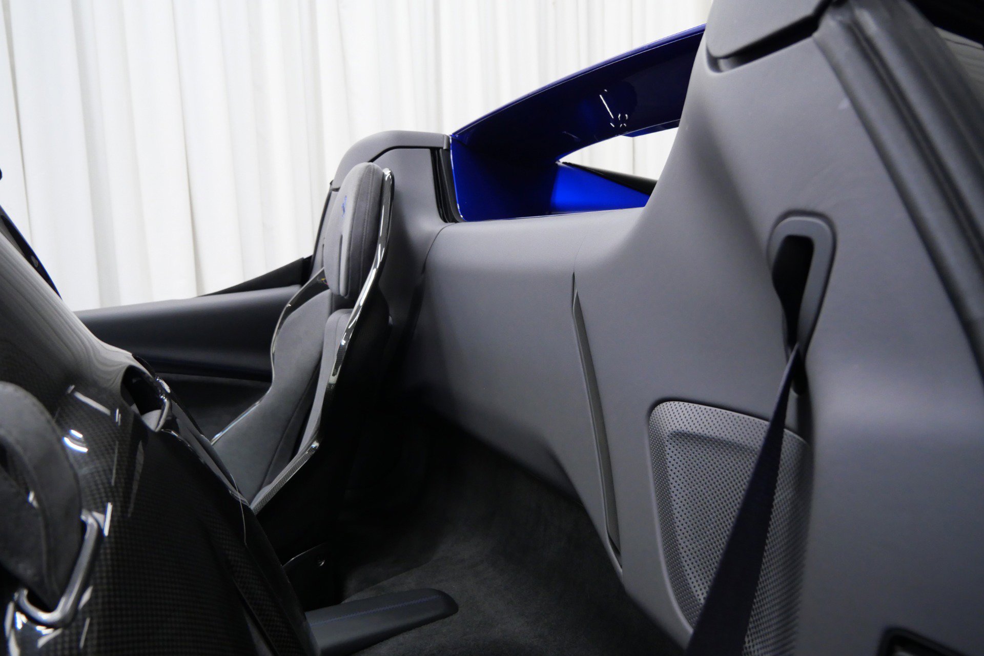 Used 2025 Ferrari 296 GTS image 31