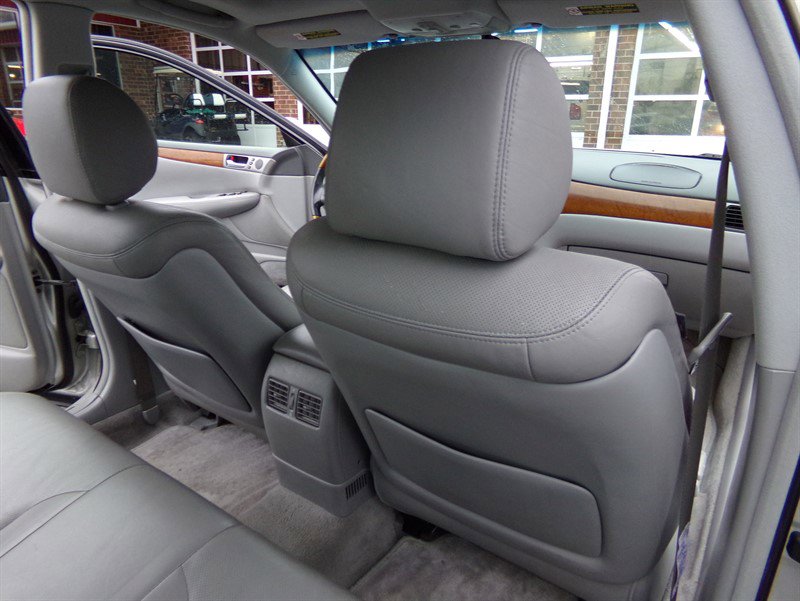 Used 2005 Lexus ES 330 Sedan image 33