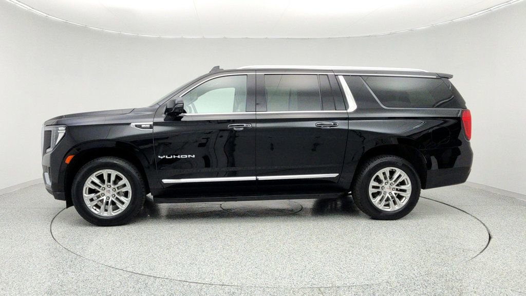 Used 2022 GMC Yukon XL SLT w/ SLT Premium Package image 8