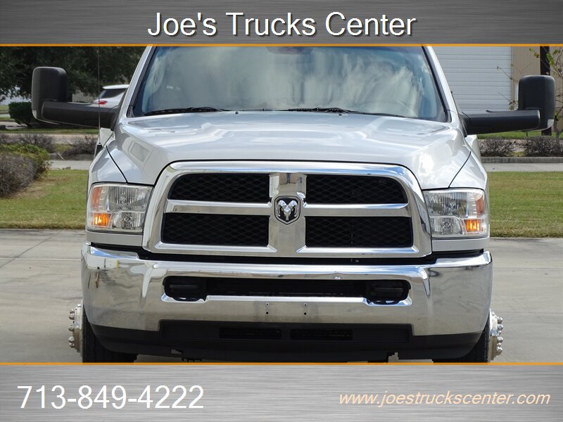 Used 2018 RAM 3500 Tradesman w/ Chrome Appearance Group AWD/4WD image 12