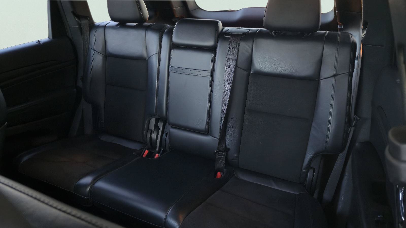 Used 2016 Jeep Grand Cherokee Laredo w/ Quick Order Package 23E RWD image 24