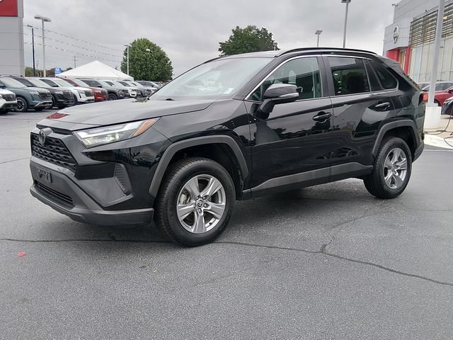 Used 2024 Toyota RAV4 XLE FWD image 7