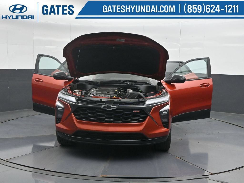 Used 2024 Chevrolet Trax RS w/ Driver Confidence Package FWD image 54