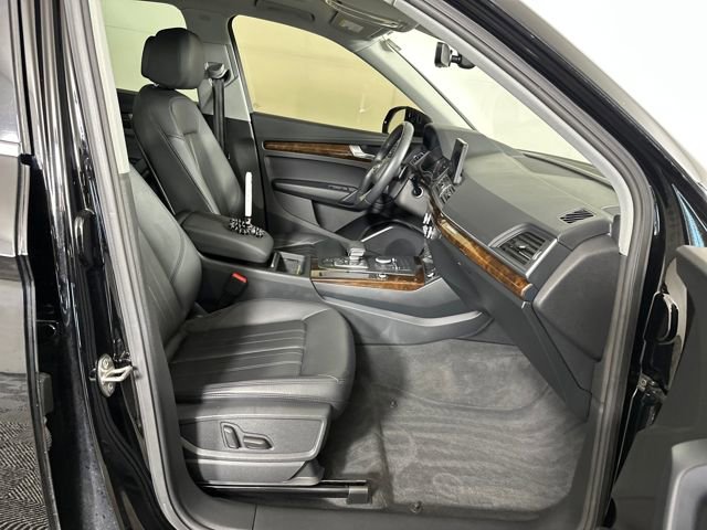 Used 2019 Audi Q5 2.0T Premium w/ Convenience Package image 28