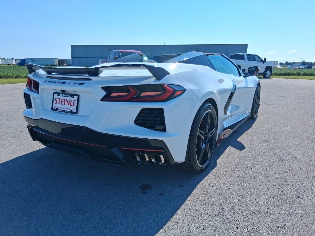 Used 2021 Chevrolet Corvette Stingray Premium Conv w/ Z51 Performance Package RWD image 8