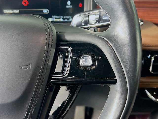 Used 2023 Lincoln Aviator Reserve w/ Equipment Group 201A image 17