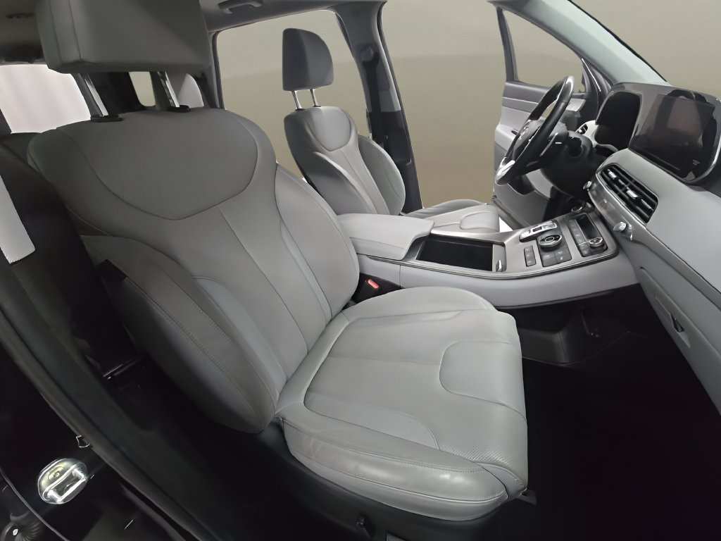 Used 2021 Hyundai Palisade SEL w/ Premium Package AWD/4WD image 28