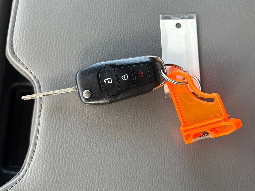 Used 2017 Ford F550 4x4 Regular Cab Super Duty image 29