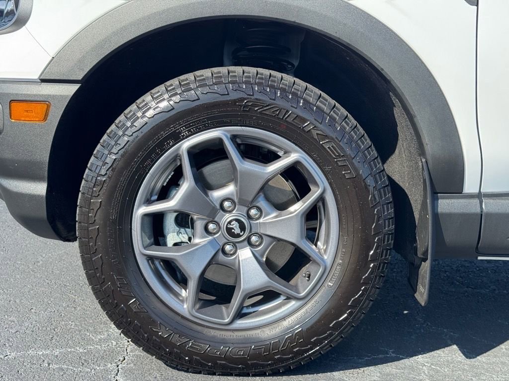 Used 2024 Ford Bronco Sport Badlands image 9