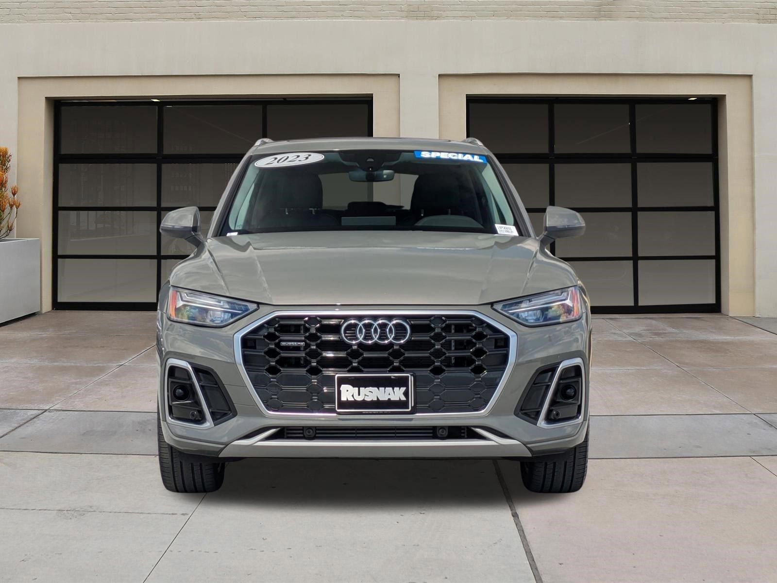 Used 2023 Audi Q5 e Premium w/ Convenience Package image 6