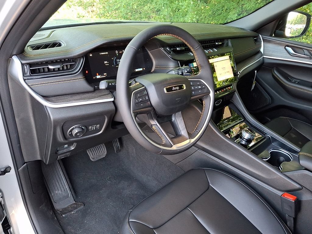 New 2026 Jeep Grand Cherokee L Limited AWD/4WD image 21