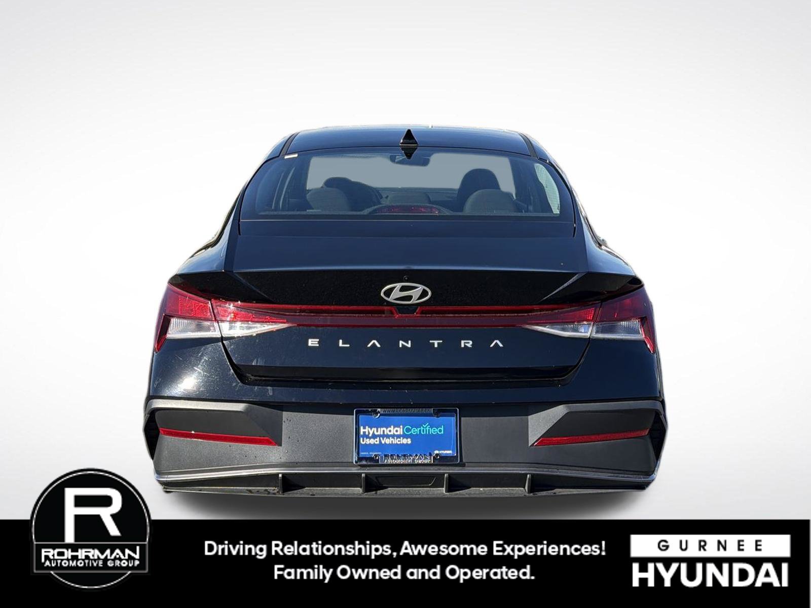 Certified 2024 Hyundai Elantra SE FWD image 8