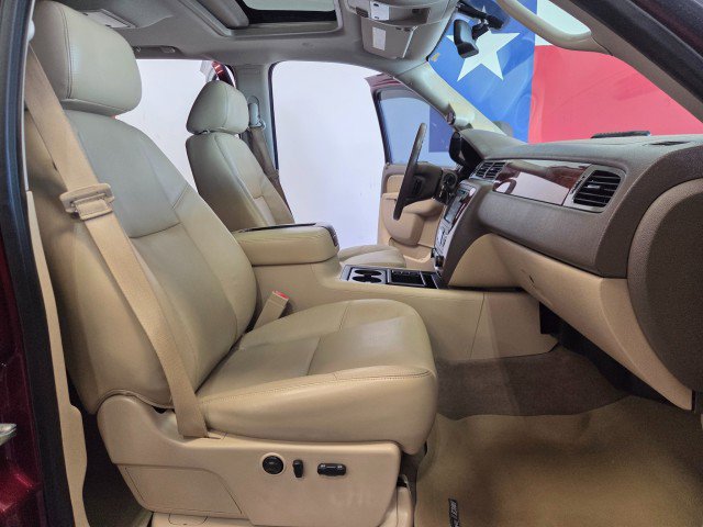 Used 2013 Chevrolet Silverado 2500 LTZ w/ LTZ Plus Package image 8