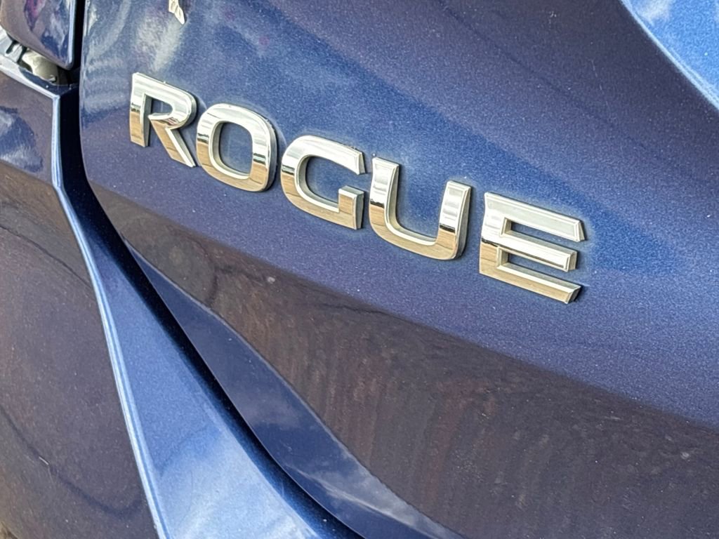 Used 2017 Nissan Rogue S image 31