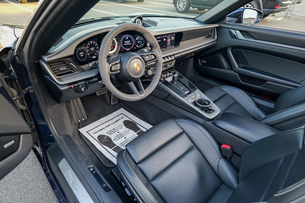 Used 2020 Porsche 911 Carrera S image 31