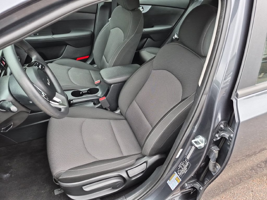 Used 2024 Kia Forte LXS FWD image 20